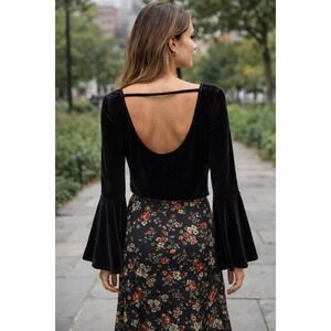 Mi Ami Women's Solid Black Stretch Velour Velvet Low Back Shirt Whimsigoth Lg